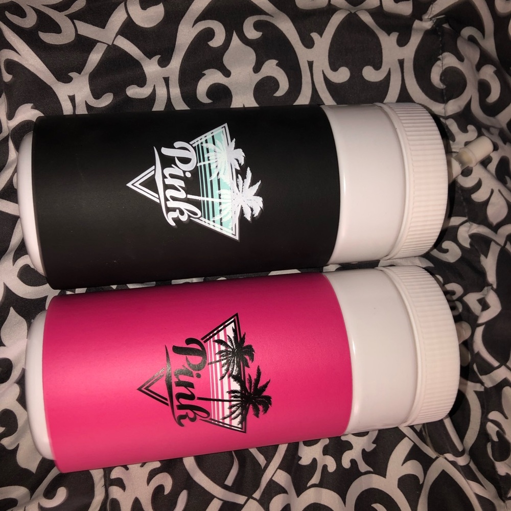 2 vs pink drinking cups brand new never used